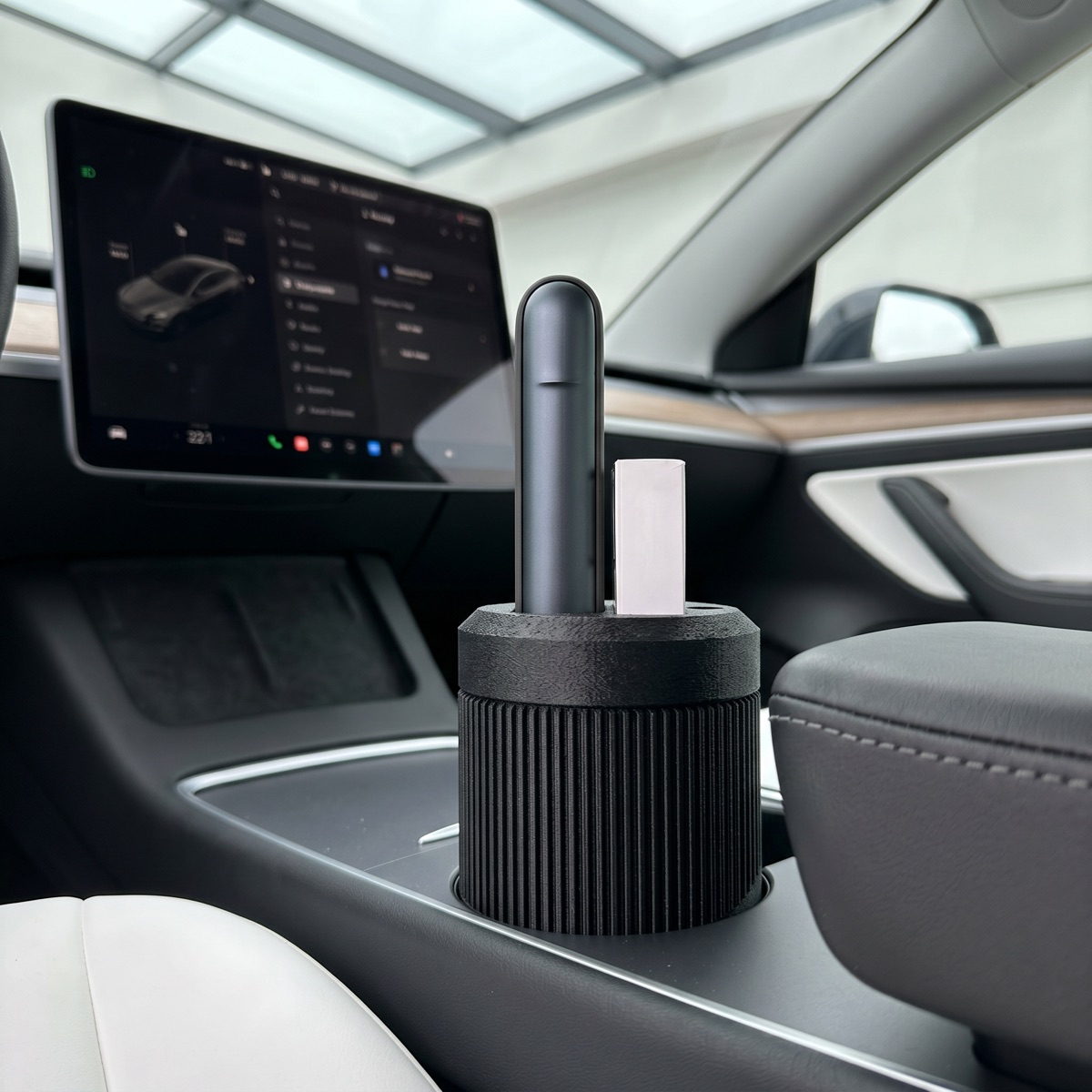 Doksta laikiklis automobilio gėrimų laikiklyje